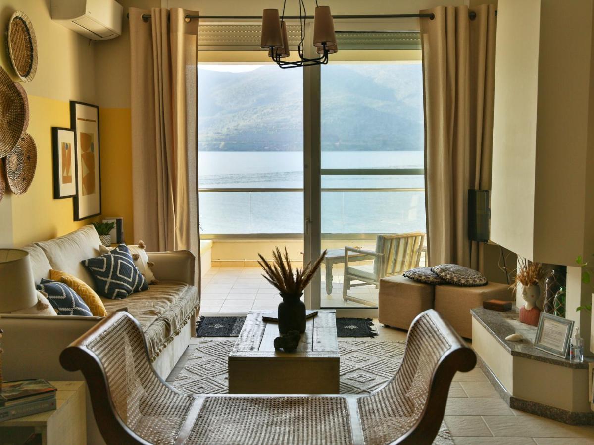 Beach House In Itea-Delphi 外观 照片